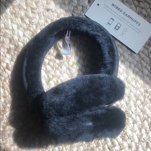UGG wired earmuffs